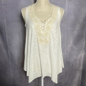 DEMOCRACY CREAM ON CREAM LACE ASYMMETRICAL SLEEVELESS T SHIRT SIZED M